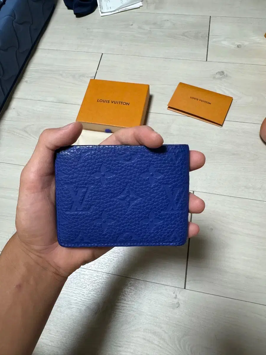thumbnail-1